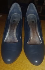 Ladies navy heeled court shoes
