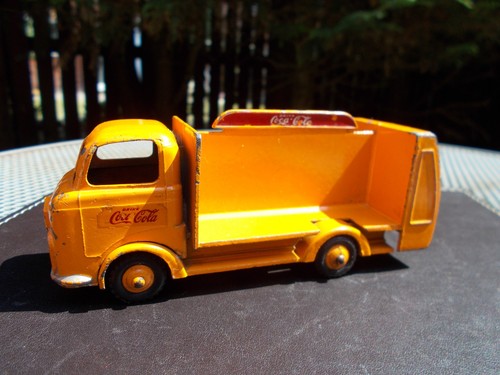 Budgie 228 commer - commer, karrier