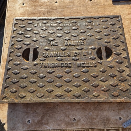 Cast iron manhole cover 657mm - iron,