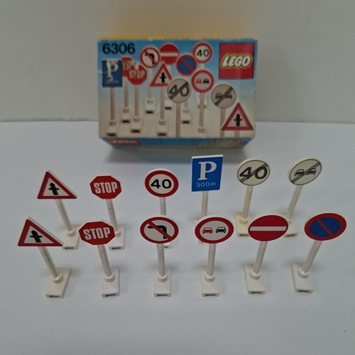 Vintage lego 6306 road signs - lego,
