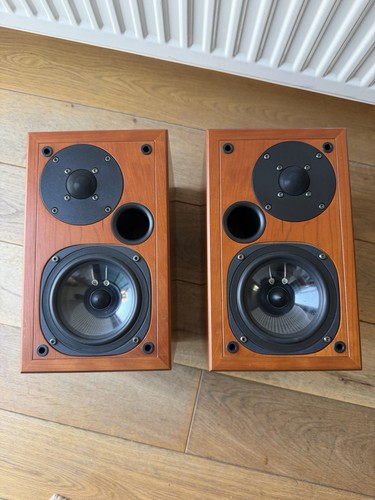 Usher 520 bookshelf speakers - s-520,