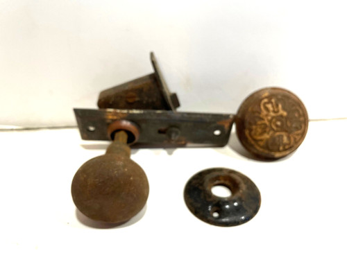 Vintage door knobs w - 2,