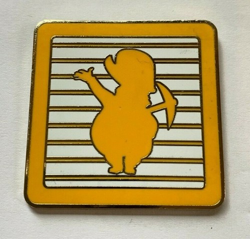 Disney pin badge - pin,