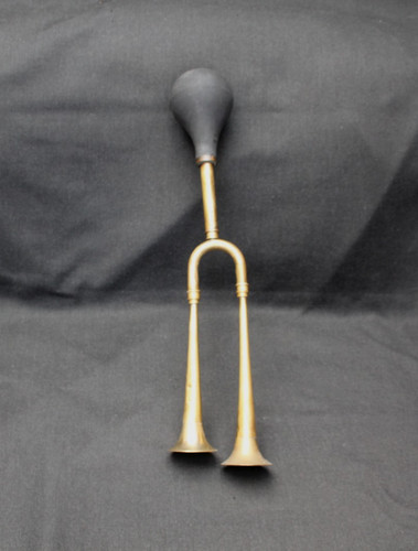 Vintage double bulb - car, horn