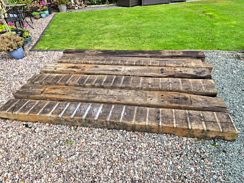 Railway sleepers used - ,