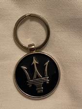 Genuine OEM Maserati keychain KMU4160127  Italian Levante Ghibli GranCabrio