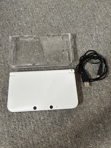 Nintendo 3ds white console - nintendo,