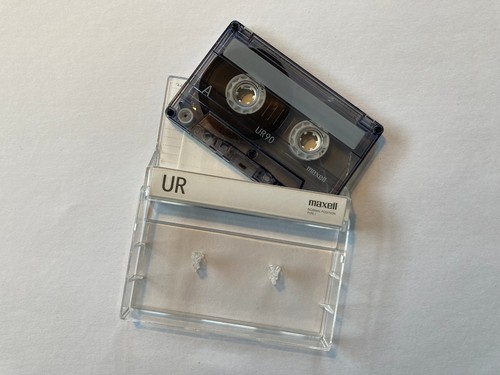 Maxell audio cassette - ur,