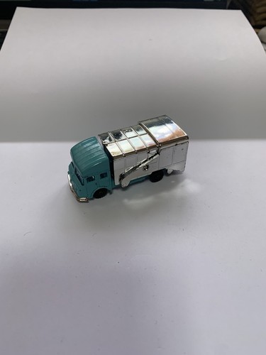 Authentic husky vehicle vgc - vehicle,