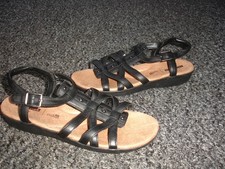 Ladies CLARKS Cushion Soft