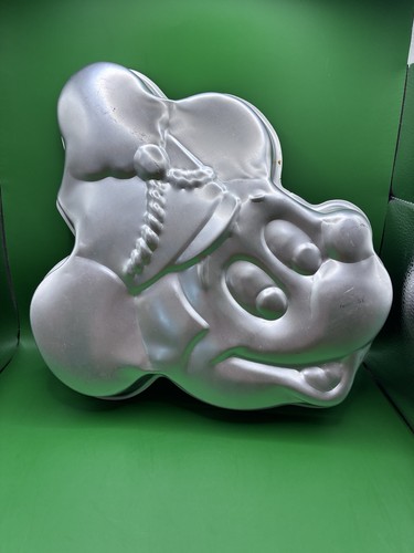 Walt disney and wilton mickey - and,