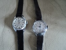 2 Vintage ladies wind up