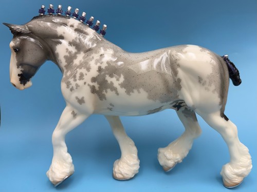 Breyer breyerfest glossy - breyer,