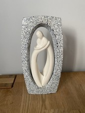 circle of love figurine a7305