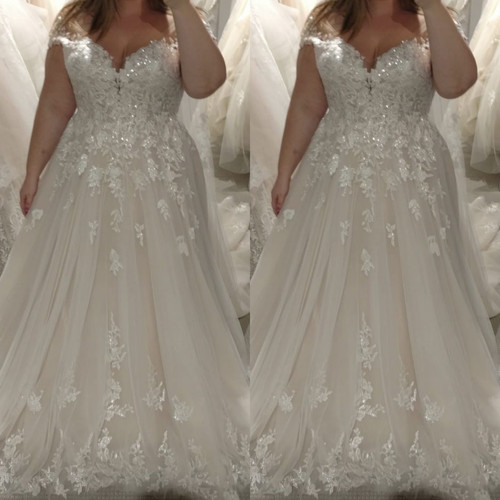 Plus size wedding - size, v