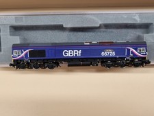 Graham Farish N Gauge 371-392 Class 66 66725 Sunderland Locomotive - DCC Fitted