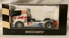 Pauls Model Art Mini Champs