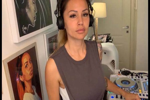 Deborah luca live hard - deborah,