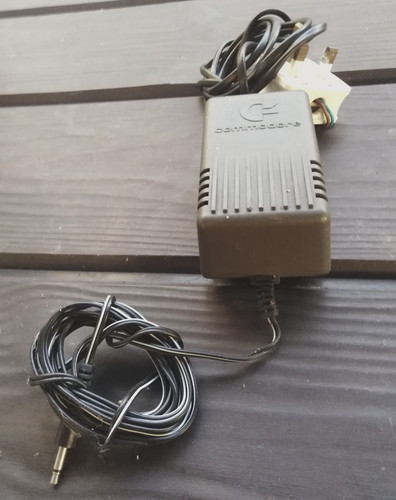 Genuine commodore mains - genuine,
