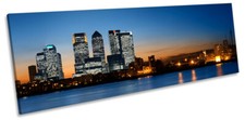 Skyline London City Canary
