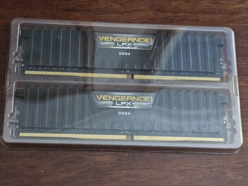 Corsair vengeance lpx - corsair,