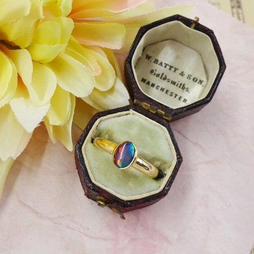 Vintage 9ct gold - opal, uk