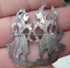 Vintage Oriental Sterling Silver Brooch - Siamese