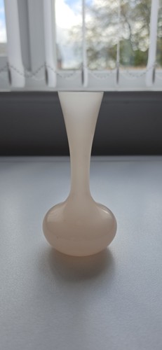 Small pink vintage opaline - small,