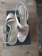 hobbs suede shoes