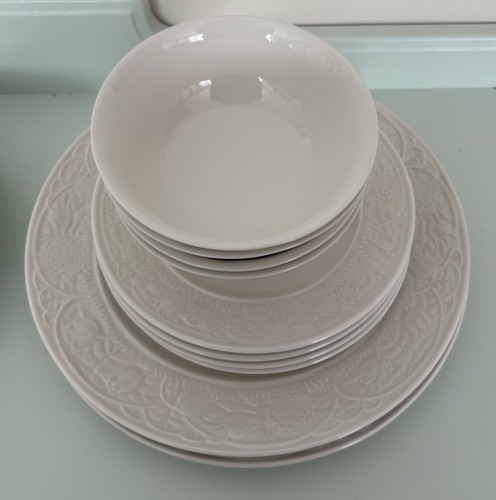 Belleek serenity piece - belleek,