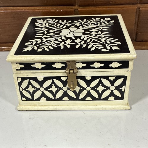 Antique american painted - american,