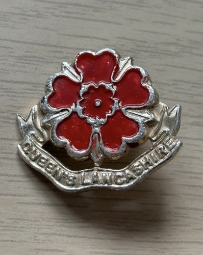 Queen lancashire regiment - queen's,