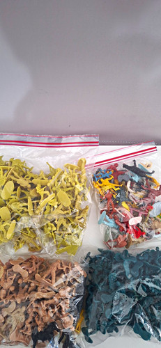 Toy army soilders mini - soilders, figures