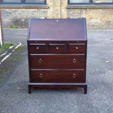Bureau Stag Minstrel Mahogany Writing Desk with 5 Drawers Vintage