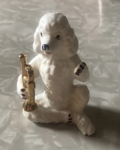 Vtg small white poodle sitting - white,