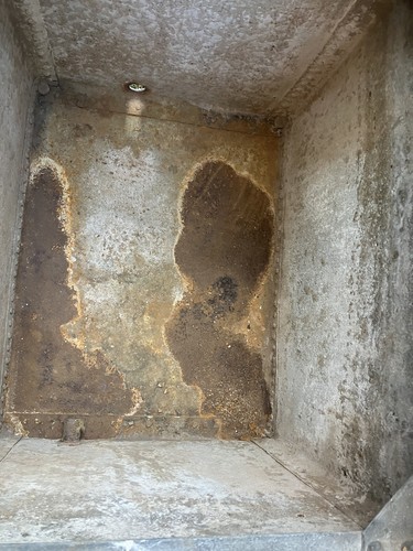 Rivetted galvanised water - water, tank