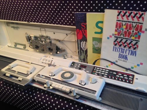 Brother knitting machine - machine, kh