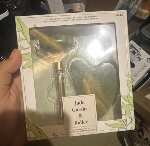 Lindo jade roller - &, sha