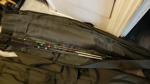 Carp fishing kit with 4 - carp,