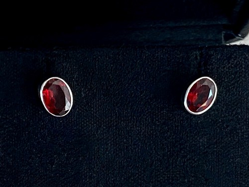 925 sterling silver - 925, garnet