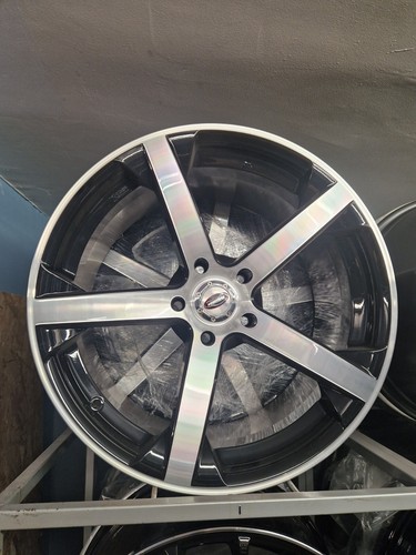Jade in gloss black - gloss,