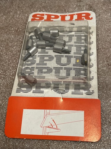 Spur shelf locator - spur, pins