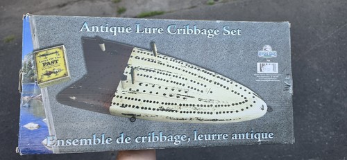 Rivers edge antique lure - rivers,
