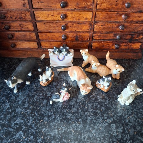 Vintage resin cat figurines - vintage,