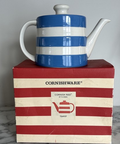 Green cornishware teapot - t,