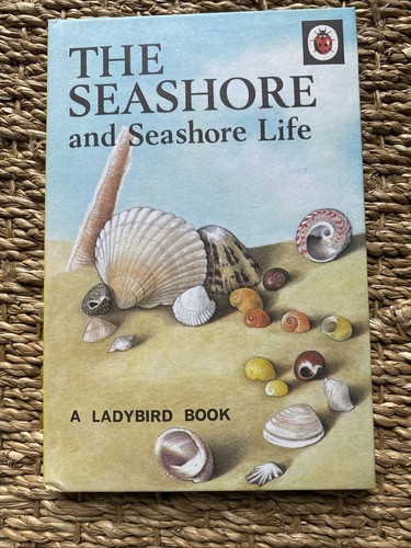 Ladybird book the seashore - book:,