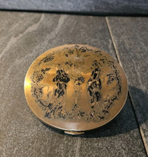 A Stratton Ladies Compact -