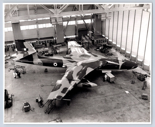 Vickers valiant bomber xd829 - valiant,