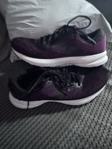 Brooks launch burgundy - brooks,