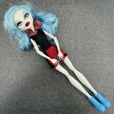 Monster High Scaris City Of Frights Ghoulia Yelps Doll With Clothing & Shoes. 🩵